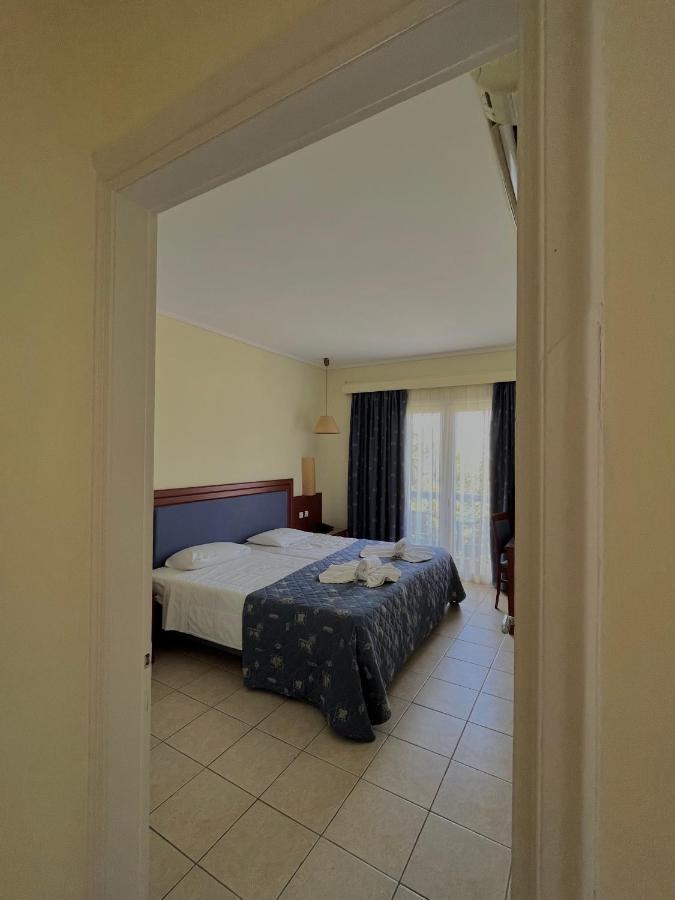 Theodorou Beach Hotel Apartments Psalidi  Exterior foto