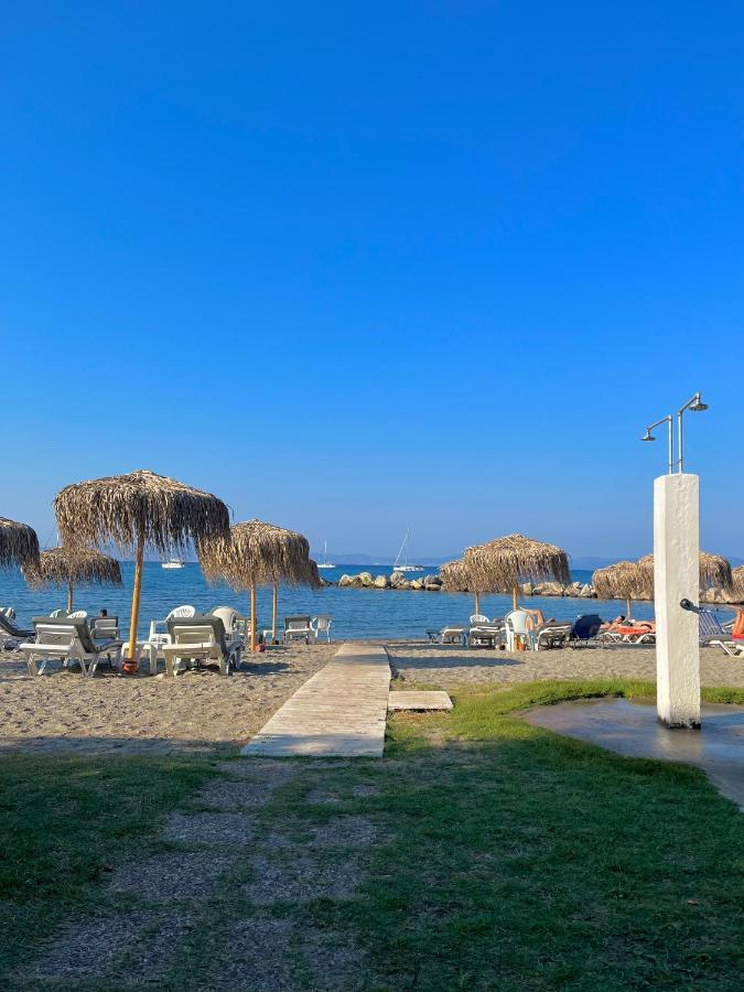 Theodorou Beach Hotel Apartments Psalidi  Exterior foto