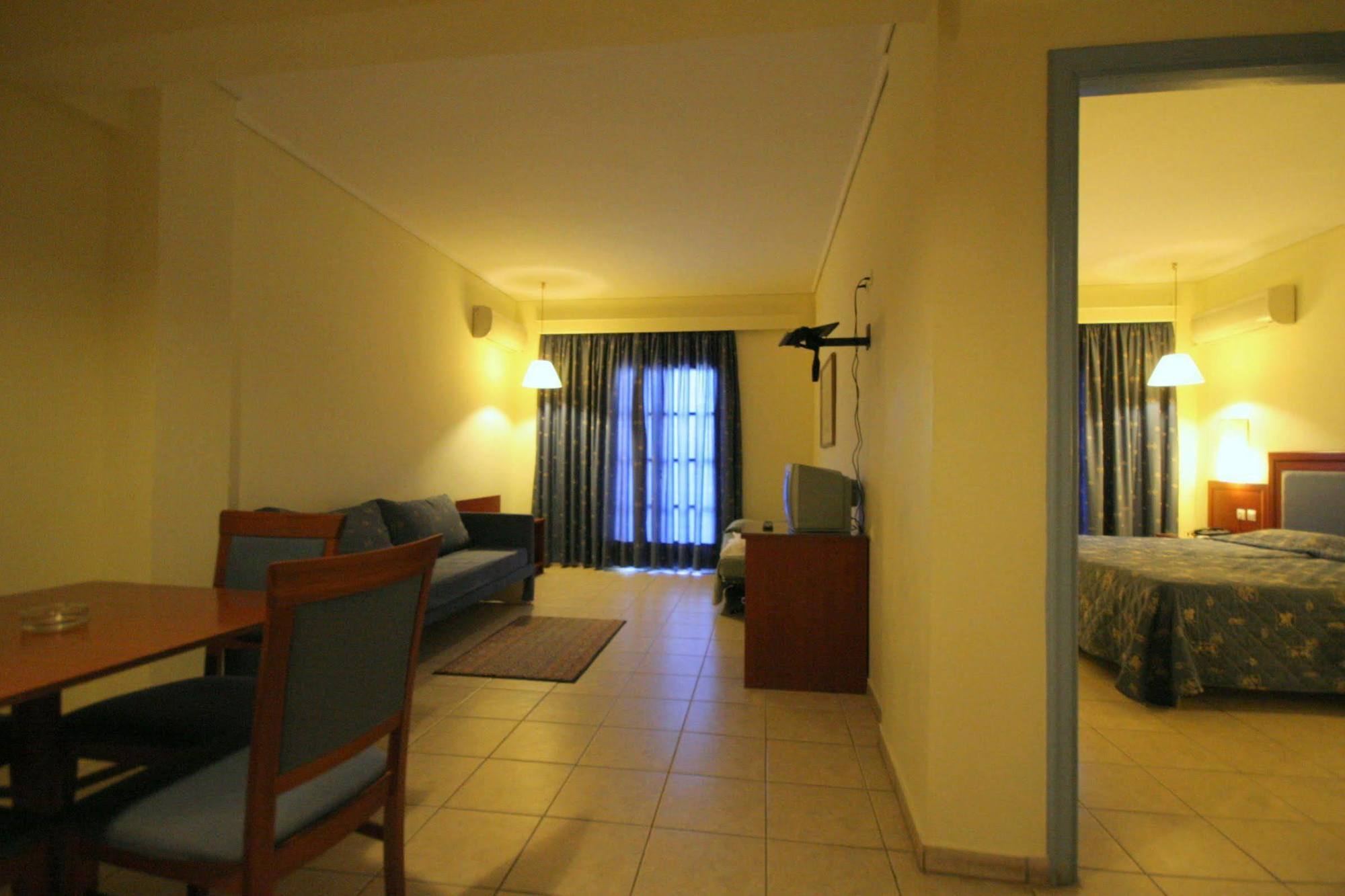 Theodorou Beach Hotel Apartments Psalidi  Exterior foto